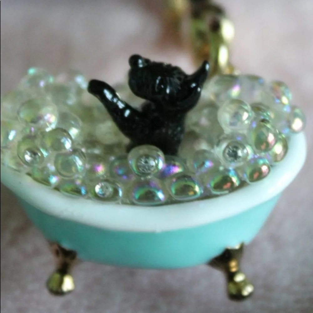 Juicy Couture Scottie Dog bubble bath tub charm - Picture 4 of 6